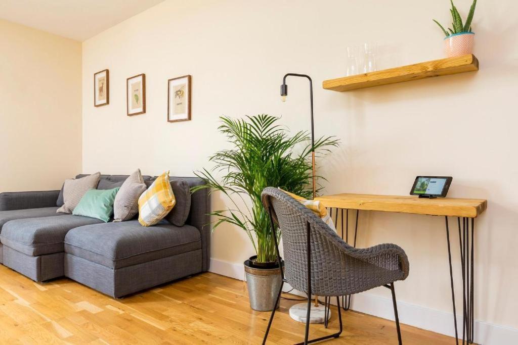 Panorama Apartments By Mesh Accommodation Short & Long Term Lets Ashford For Contractors Or Corporate Stays Kültér fotó